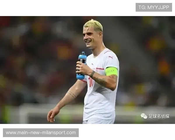 罗马中卫强硬对抗，莱奥突破被卡住，罗马中场球星